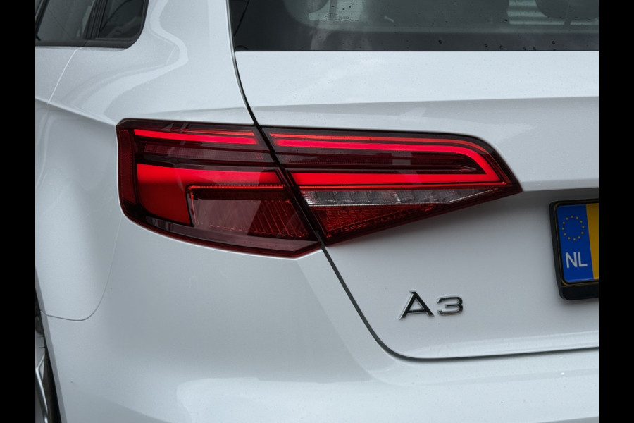 Audi A3 Sportback 1.4 e-tron Sport | Trekhaak wegklapbaar | Stoelverwarming | Climate