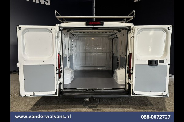 Peugeot Boxer 2.0 BlueHDI 130pk L1H1 Euro6 Airco | Imperiaal | Camera | 2500kg Trekhaak | Cruisecontrol Lichtmetalen Velgen, Bijrijdersbank