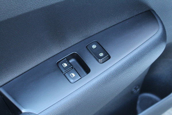 Kia Picanto 1.0 CVVT 67pk EconomyPlusLine NL-Auto NAP Airco CPV El. Ramen