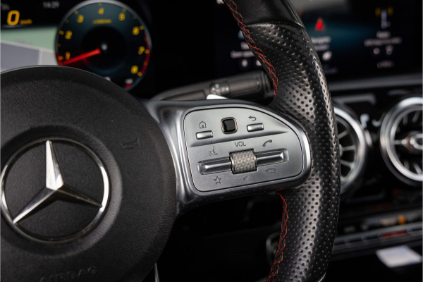 Mercedes-Benz A-Klasse 200 AMG-Line Pano-19''-Magno