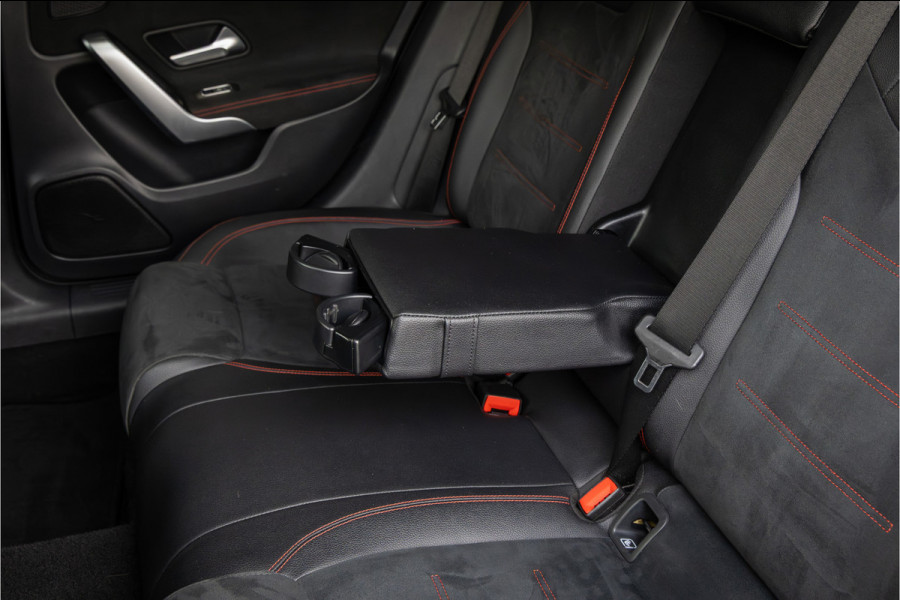 Mercedes-Benz A-Klasse 200 AMG-Line Pano-19''-Magno