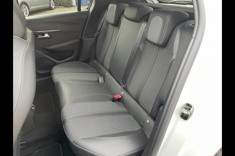 Peugeot 208 1.2 PureTech GT | Panorama Dak | Camera | Digitaal Dashboard |