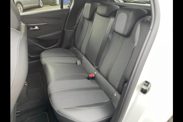 Peugeot 208 1.2 PureTech GT | Panorama Dak | Camera | Digitaal Dashboard |