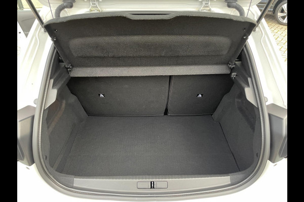 Peugeot 208 1.2 PureTech GT | Panorama Dak | Camera | Digitaal Dashboard |