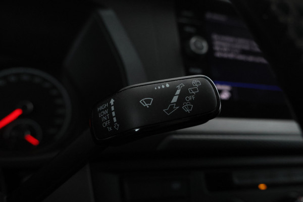 Volkswagen Transporter 2.0 TDI DC L1H1 26 Dubbel cabine, Volleder, Navigatie