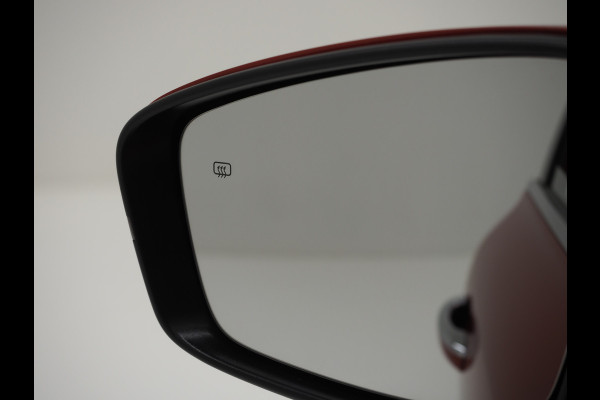 MG EHS 1.5 TGDI Luxury | Panoramadak | Adaptive Cruise | Sportstoelen | 360 | Keyless | Carplay