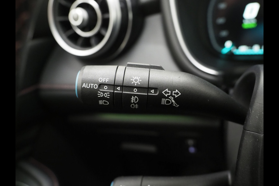 MG EHS 1.5 TGDI Luxury | Panoramadak | Adaptive Cruise | Sportstoelen | 360 | Keyless | Carplay