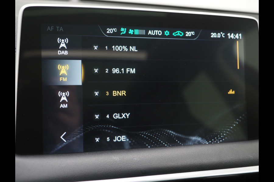 MG EHS 1.5 TGDI Luxury | Panoramadak | Adaptive Cruise | Sportstoelen | 360 | Keyless | Carplay