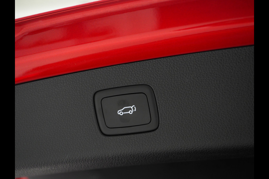 MG EHS 1.5 TGDI Luxury | Panoramadak | Adaptive Cruise | Sportstoelen | 360 | Keyless | Carplay