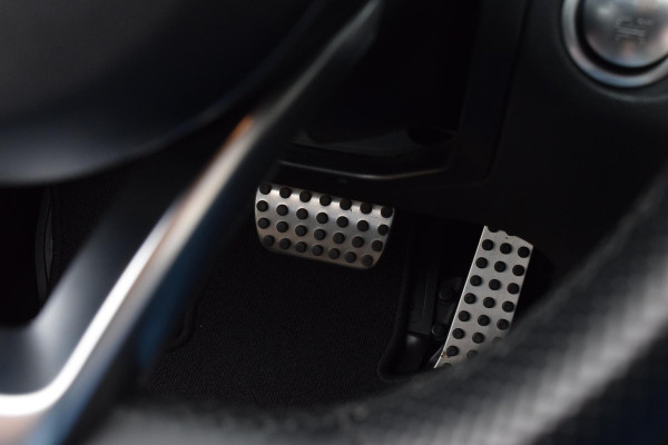 Mercedes-Benz C-Klasse 180 Bus.Solution AMG|Leer|Camera|4 nw banden