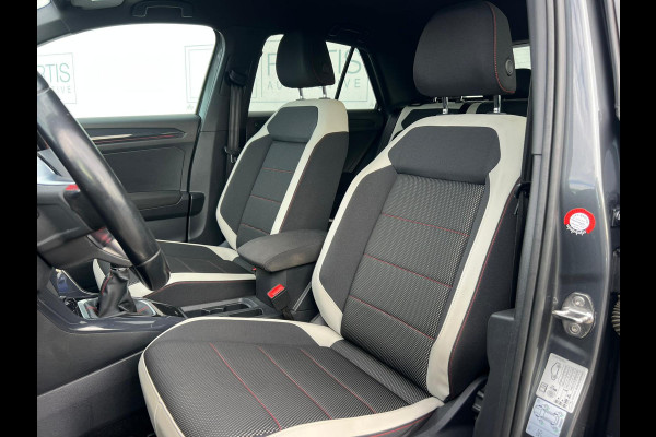 Volkswagen T-Roc 1.5 TSI Sport Business R CAMERA | TREKHAAK | NETTE AUTO | VIRTUAL COCKPIT |