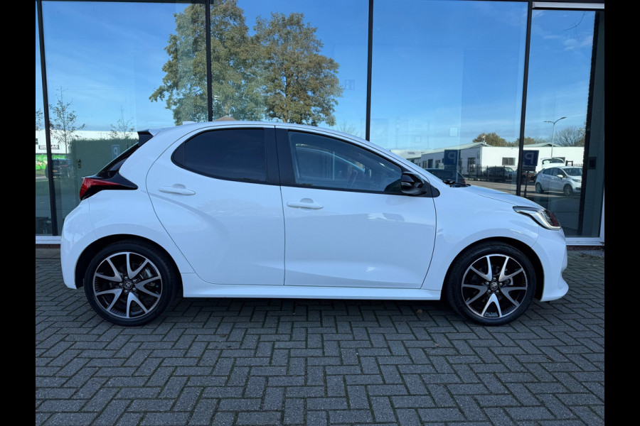 Toyota Yaris 1.5 Hybrid Executive - Automaat - Navi - Climate - Winterpakket - Camera - Org.NL