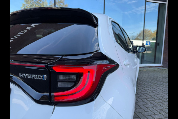 Toyota Yaris 1.5 Hybrid Executive - Automaat - Navi - Climate - Winterpakket - Camera - Org.NL