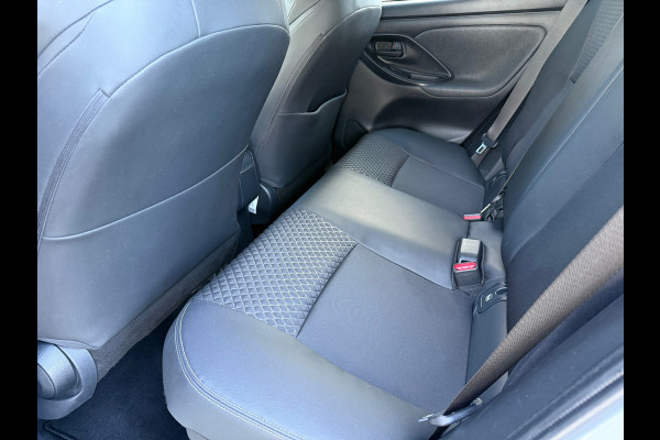 Toyota Yaris 1.5 Hybrid Executive - Automaat - Navi - Climate - Winterpakket - Camera - Org.NL