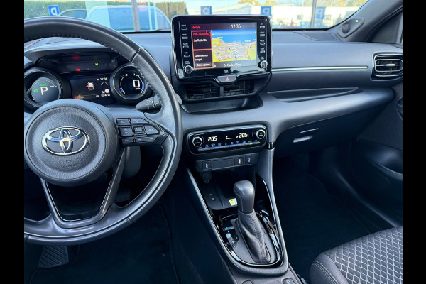 Toyota Yaris 1.5 Hybrid Executive - Automaat - Navi - Climate - Winterpakket - Camera - Org.NL