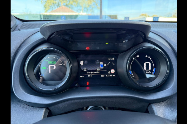 Toyota Yaris 1.5 Hybrid Executive - Automaat - Navi - Climate - Winterpakket - Camera - Org.NL