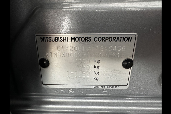 Mitsubishi Outlander 2.0 PHEV (Plug-In) Pure (INCL-BTW) Aut. *LEATHER-MICROFIBRE | COMFORTSEATS | CARPLAY | CAMERA | DAB+ | KEYLESS | PRIVACY-GLASS | SHIFT-PADDLES | TOWBAR | 16''ALU*