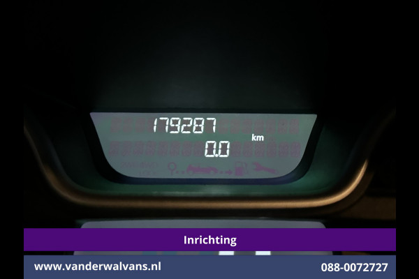 Renault Trafic 2.0 dCi 120pk L2H1 Inrichting Euro6 Airco | 2x zijdeur | Imperiaal | LED | Trekhaak | Cruisecontrol | Camera Parkeersensoren, Bijrijdersbank