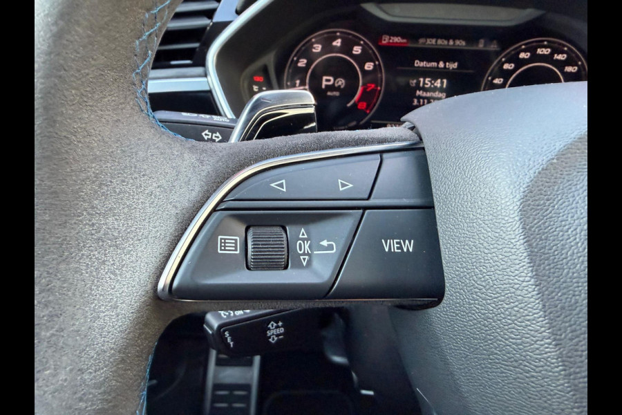 Audi Q3 Sportback TFSI RS / Pano'dak / Alcantara / Carbon afwerking