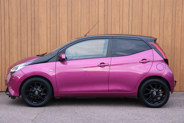 Toyota Aygo 1.0 VVT-i x-cite org.NL a.camera afn.trekhaak