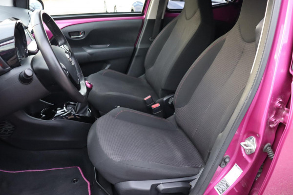 Toyota Aygo 1.0 VVT-i x-cite org.NL a.camera afn.trekhaak