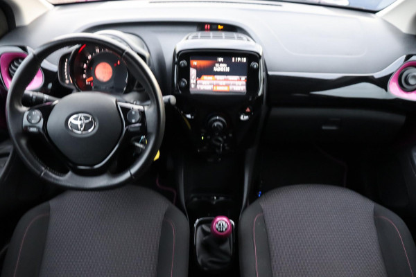 Toyota Aygo 1.0 VVT-i x-cite org.NL a.camera afn.trekhaak