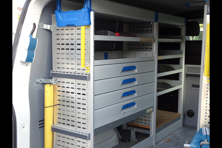 Volkswagen Transporter Euro 6 | Sortimo inrichting + stroom