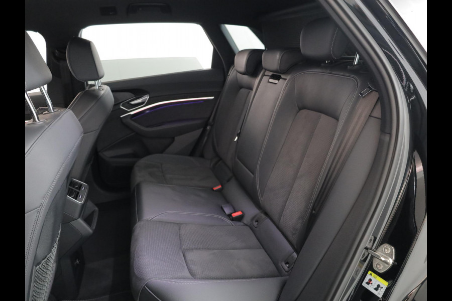 Audi e-tron 55 quattro S edition 95 kWh 408pk | Navigatie | Elektrisch verstelbare voorstoelen | Luchtvering | Parkeercamera | Matrix koplampen