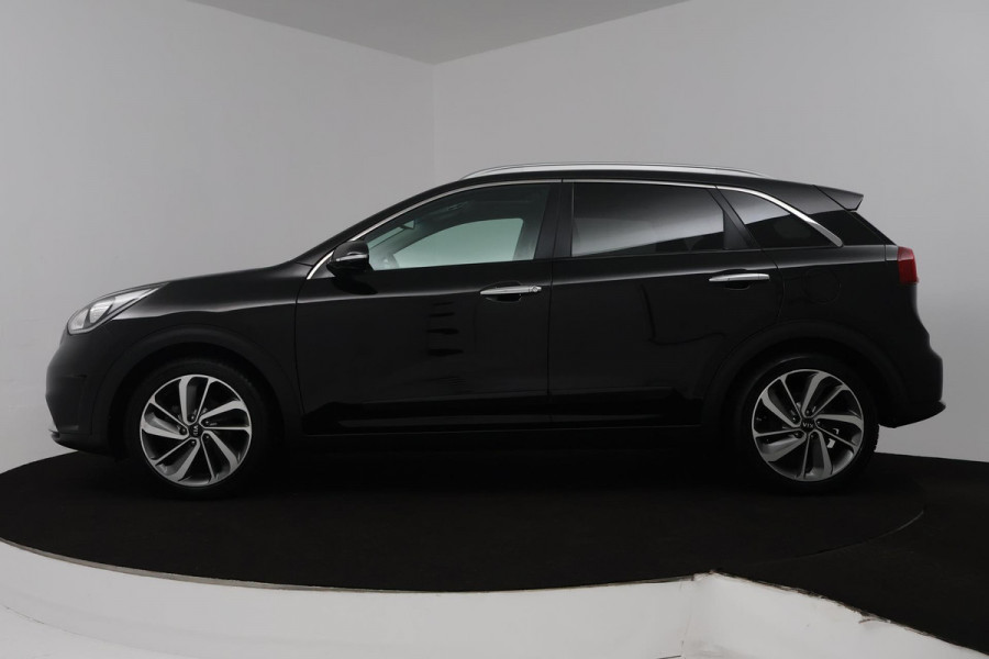Kia Niro 1.6 GDi Hybrid Edition (PANORAMADAK, STOEL/STUUR VERWARMING, ACHTERUITRIJCAMERA, NAVIGATIE, PARKEERSENSOREN)
