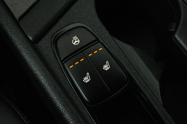 Kia Niro 1.6 GDi Hybrid Edition (PANORAMADAK, STOEL/STUUR VERWARMING, ACHTERUITRIJCAMERA, NAVIGATIE, PARKEERSENSOREN)