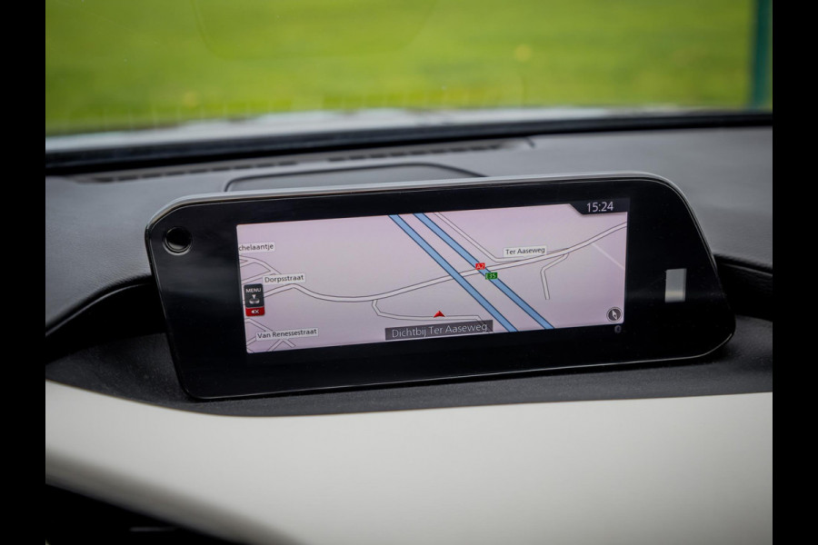 Mazda 3 2.0 e-SkyActiv-X M Hybrid 180 Luxury Leder|HeadUp display