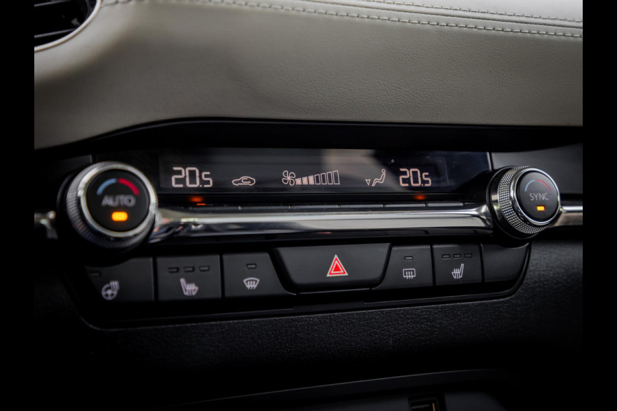 Mazda 3 2.0 e-SkyActiv-X M Hybrid 180 Luxury Leder|HeadUp display