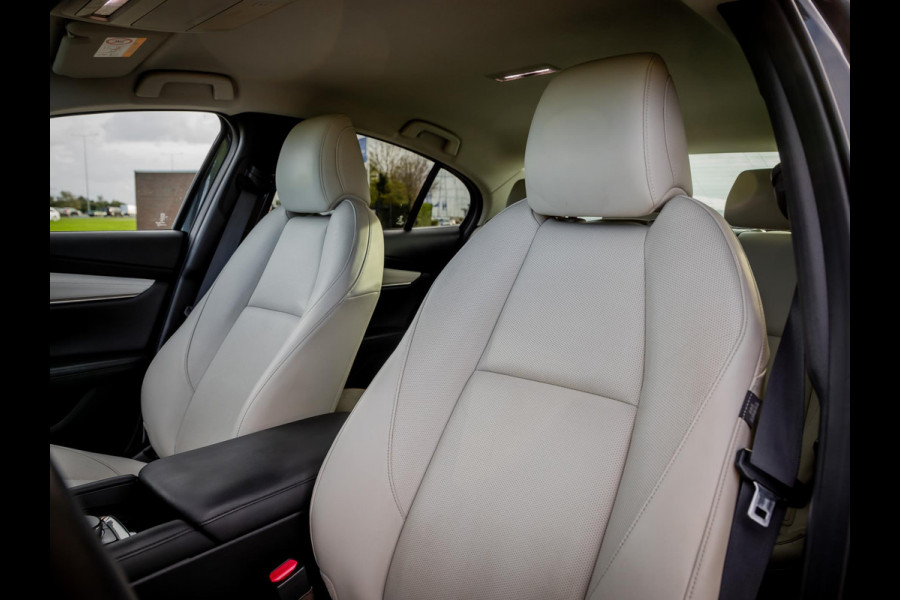 Mazda 3 2.0 e-SkyActiv-X M Hybrid 180 Luxury Leder|HeadUp display