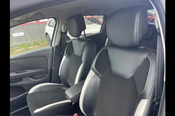 Renault Clio Estate 1.2 TCe Bose / stoelverwarming / camera