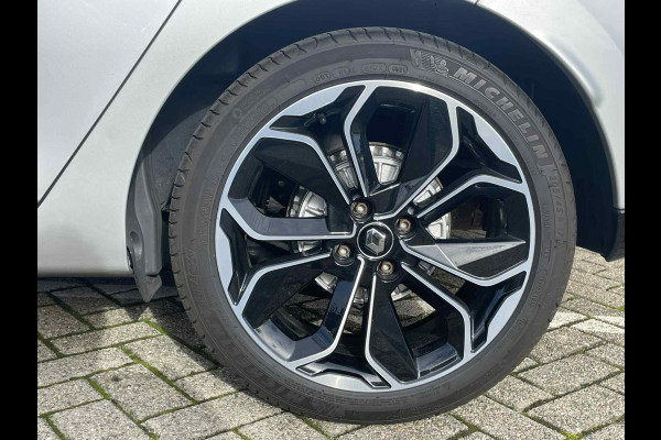 Renault Clio Estate 1.2 TCe Bose / stoelverwarming / camera