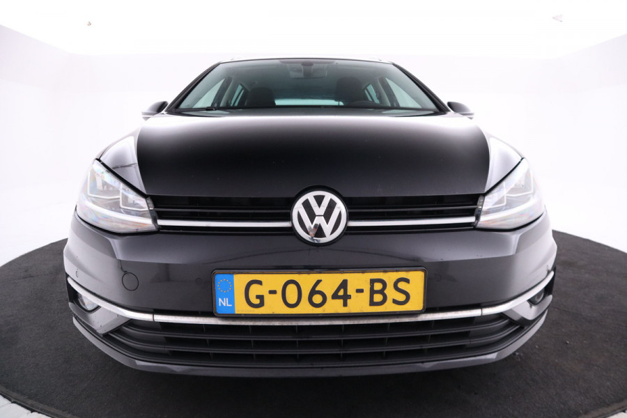 Volkswagen Golf Variant 1.5 TSI Highline automaat, virtual cockpit, climate etc.
