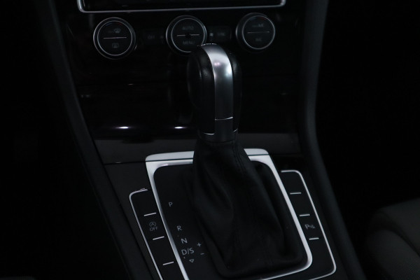 Volkswagen Golf Variant 1.5 TSI Highline automaat, virtual cockpit, climate etc.