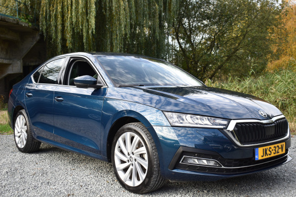 Škoda Octavia TSI iV PHEV 204PK DSG HYBRID BUSINESS CAMERA/NAVI/VIRTUAL