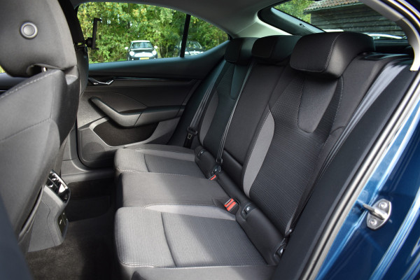 Škoda Octavia TSI iV PHEV 204PK DSG HYBRID BUSINESS CAMERA/NAVI/VIRTUAL