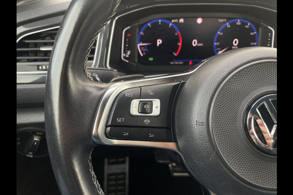 Volkswagen T-Roc 1.5 TSI Sport Business 2x R-Line LED | Trekhaak | Carplay | Camera | Virtual Cockpit | Navi | PDC