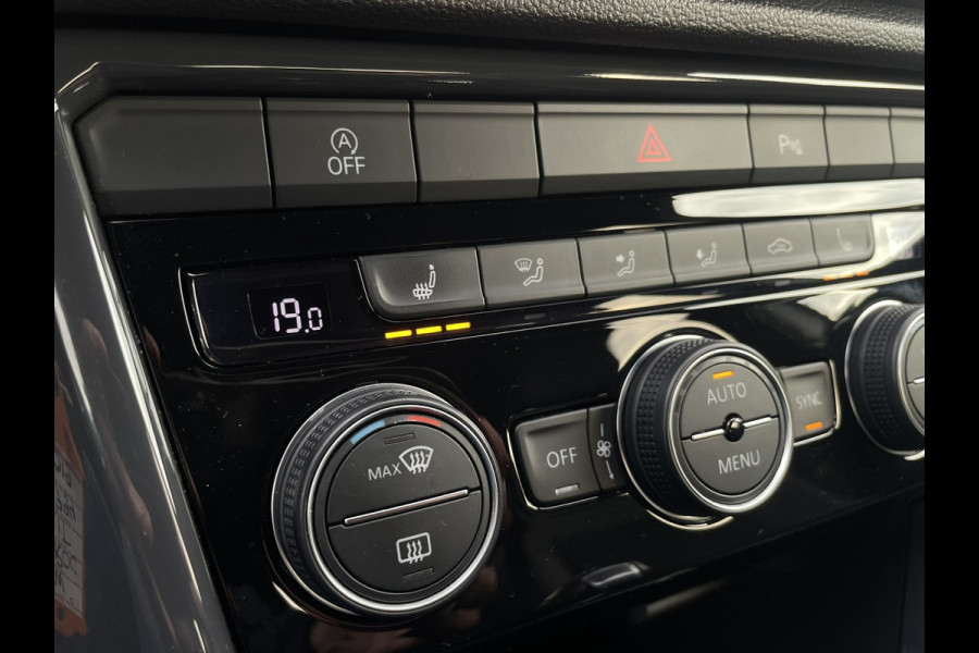 Volkswagen T-Roc 1.5 TSI Sport Business 2x R-Line LED | Trekhaak | Carplay | Camera | Virtual Cockpit | Navi | PDC