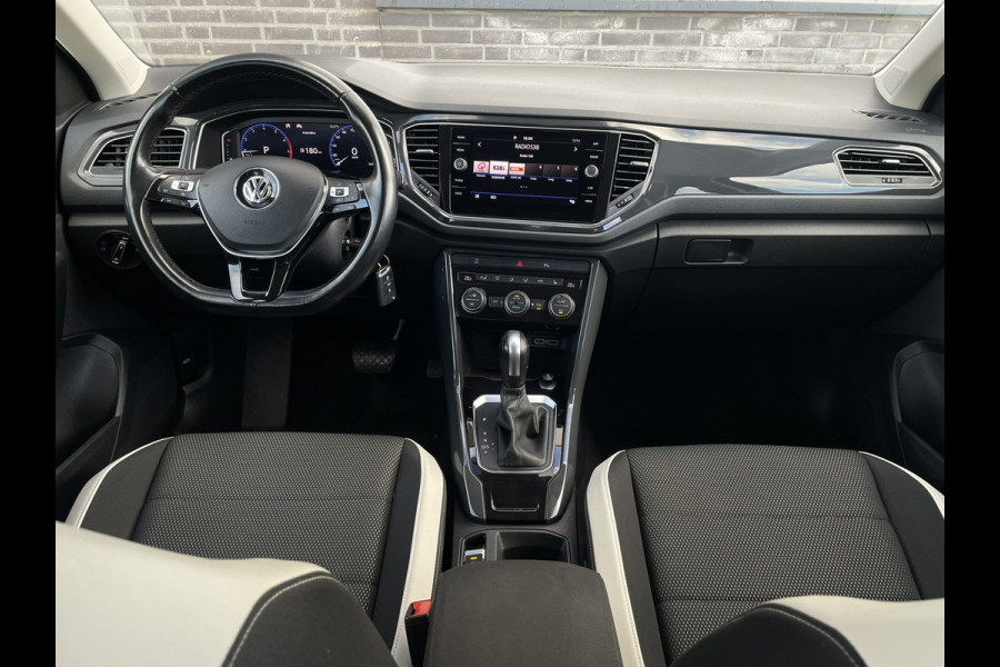 Volkswagen T-Roc 1.5 TSI Sport LED | Trekhaak | Carplay | Camera | Virtual Cockpit | PDC