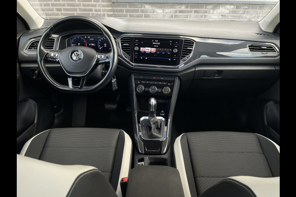 Volkswagen T-Roc 1.5 TSI Sport LED | Trekhaak | Carplay | Camera | Virtual Cockpit | PDC