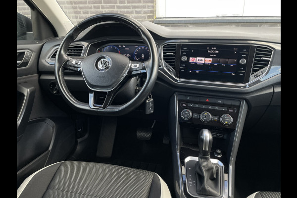 Volkswagen T-Roc 1.5 TSI Sport LED | Trekhaak | Carplay | Camera | Virtual Cockpit | PDC