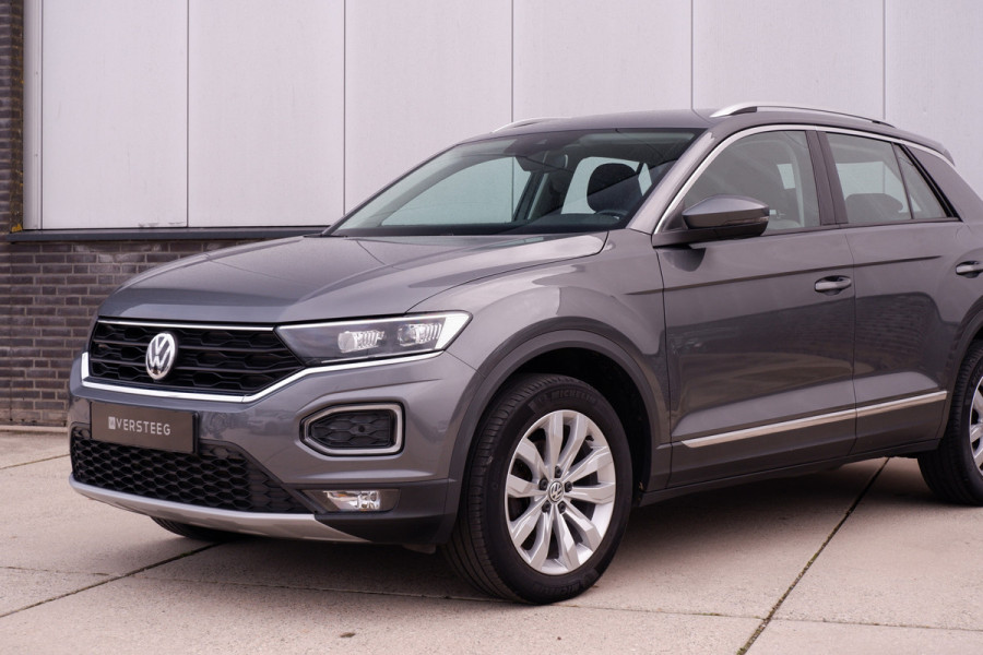 Volkswagen T-Roc 1.5 TSI Sport LED | Trekhaak | Carplay | Camera | Virtual Cockpit | PDC