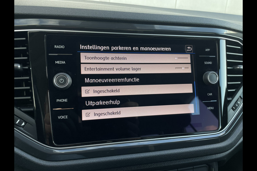 Volkswagen T-Roc 1.5 TSI Sport LED | Trekhaak | Carplay | Camera | Virtual Cockpit | PDC
