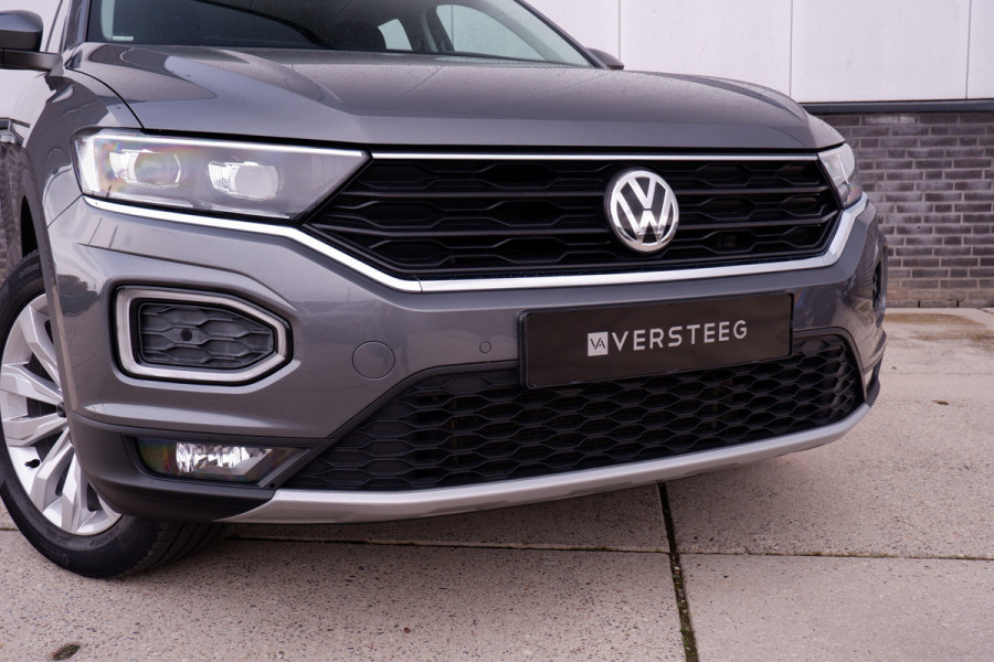 Volkswagen T-Roc 1.5 TSI Sport LED | Trekhaak | Carplay | Camera | Virtual Cockpit | PDC