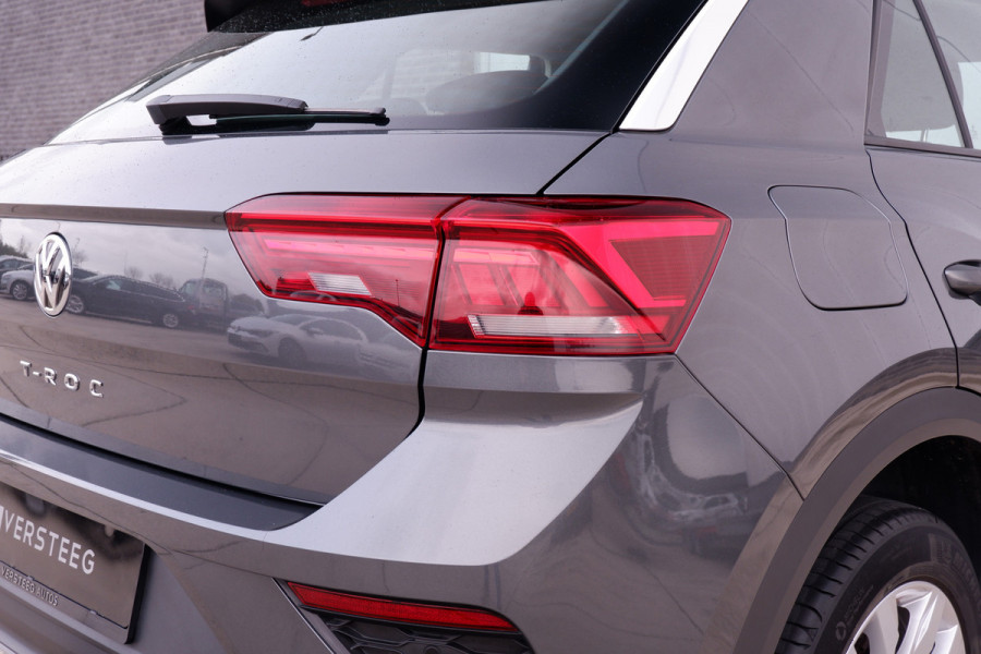 Volkswagen T-Roc 1.5 TSI Sport LED | Trekhaak | Carplay | Camera | Virtual Cockpit | PDC