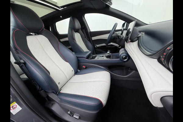 BYD ATTO 3 Comfort 60 kWh PANO| STOELVERW.| FABR. GARANTIE T/M 2029 | AANDRIJFLIJN EN ACCU ZELFS T/M 2031 | BTW VERREKENBAAR