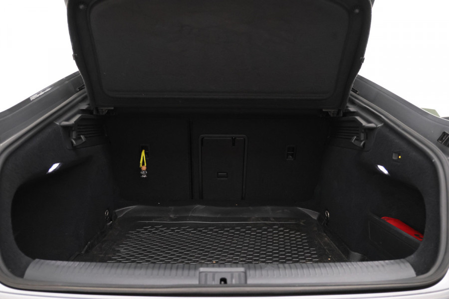 Volkswagen Arteon 2.0 TSI Business R Exclusive Nieuwstaat! 2.Panorama, Navigatie, Climate,